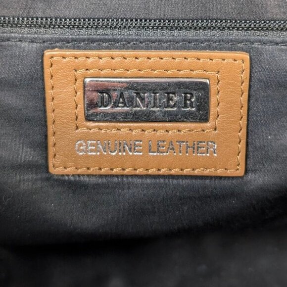 Danier Black Genuine Leather Purse - Picture 11 of 11